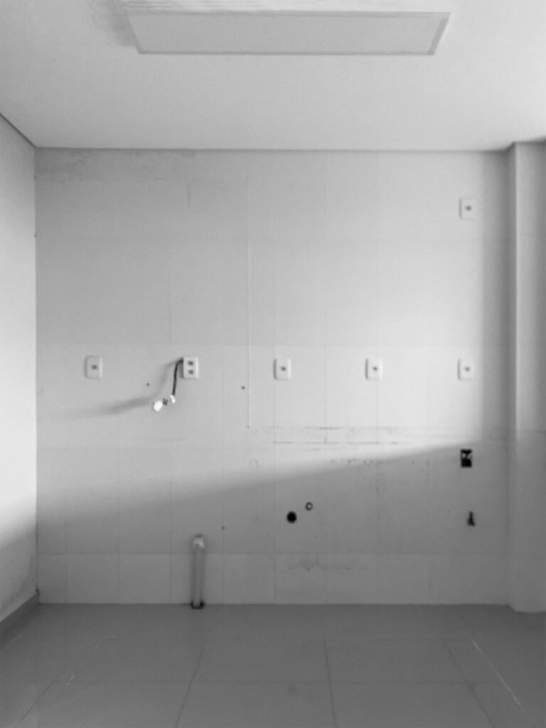 Reforma Apartamento Navegantes Penha Piçarras Arquiteto Interiores Bancada Cozinha POS antes